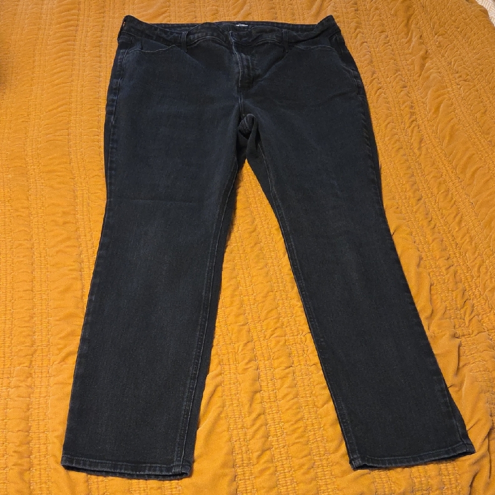 *Last Call!* Old Navy Black Wow Straight Jeans 18W